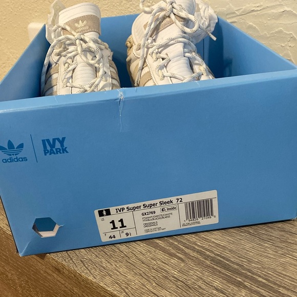 Adidas x Ivy Park Super Sleek 72 Shoes - Picture 3 of 7